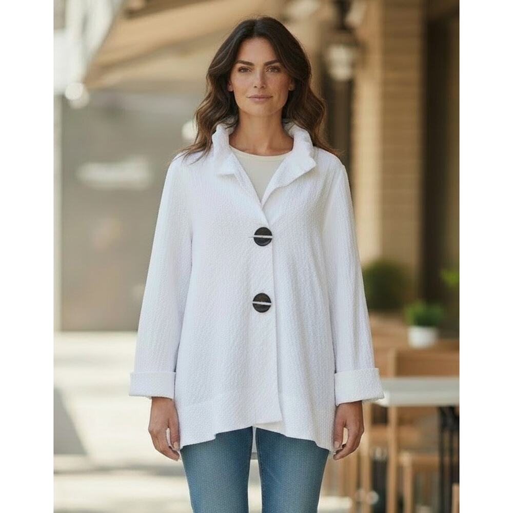 Gumps San Francisco Sz M White Textured Swing Jacket Tunic Top Wearable Art